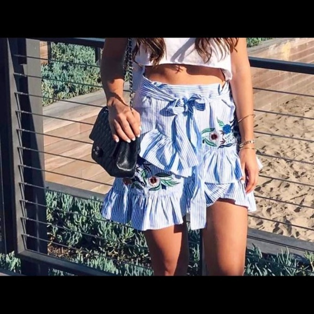 ZARA‎ WOMAN SKIRT XS